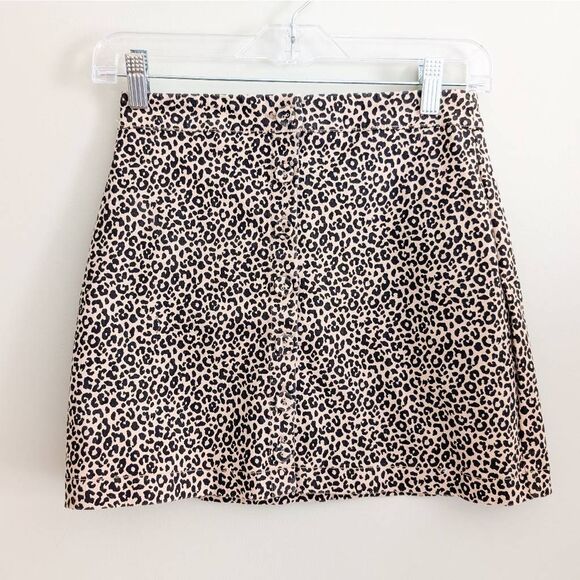 Forever 21 Button Front Leopard Print Mini Skirt - Picture 1 of 4
